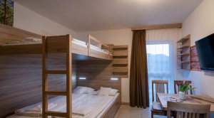 Family studio with kitchenette and bunk bed 