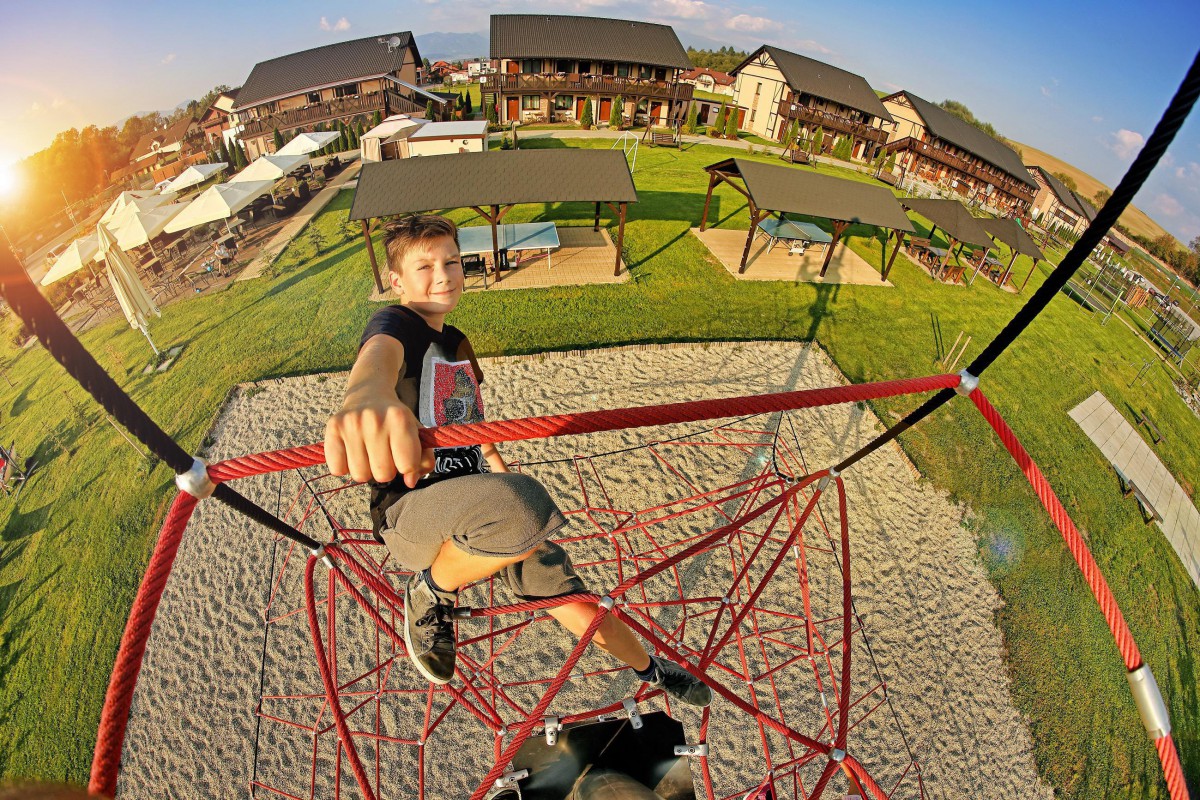 hilson_booking 2020_leto 19.jpg